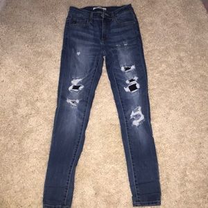 Distressed skinny